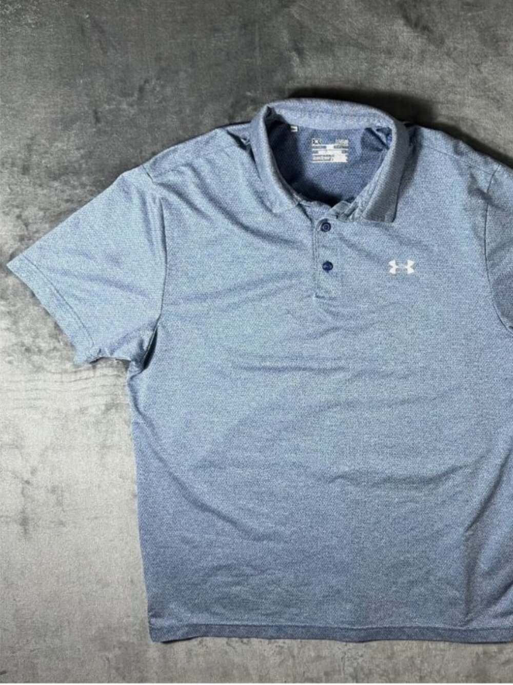 Under Armour GOLF POLO SHIRT LIGHT BLUE HeatGear Athletic PERFORMANCE SIZE L